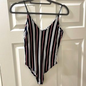 Double V patriotic body suit